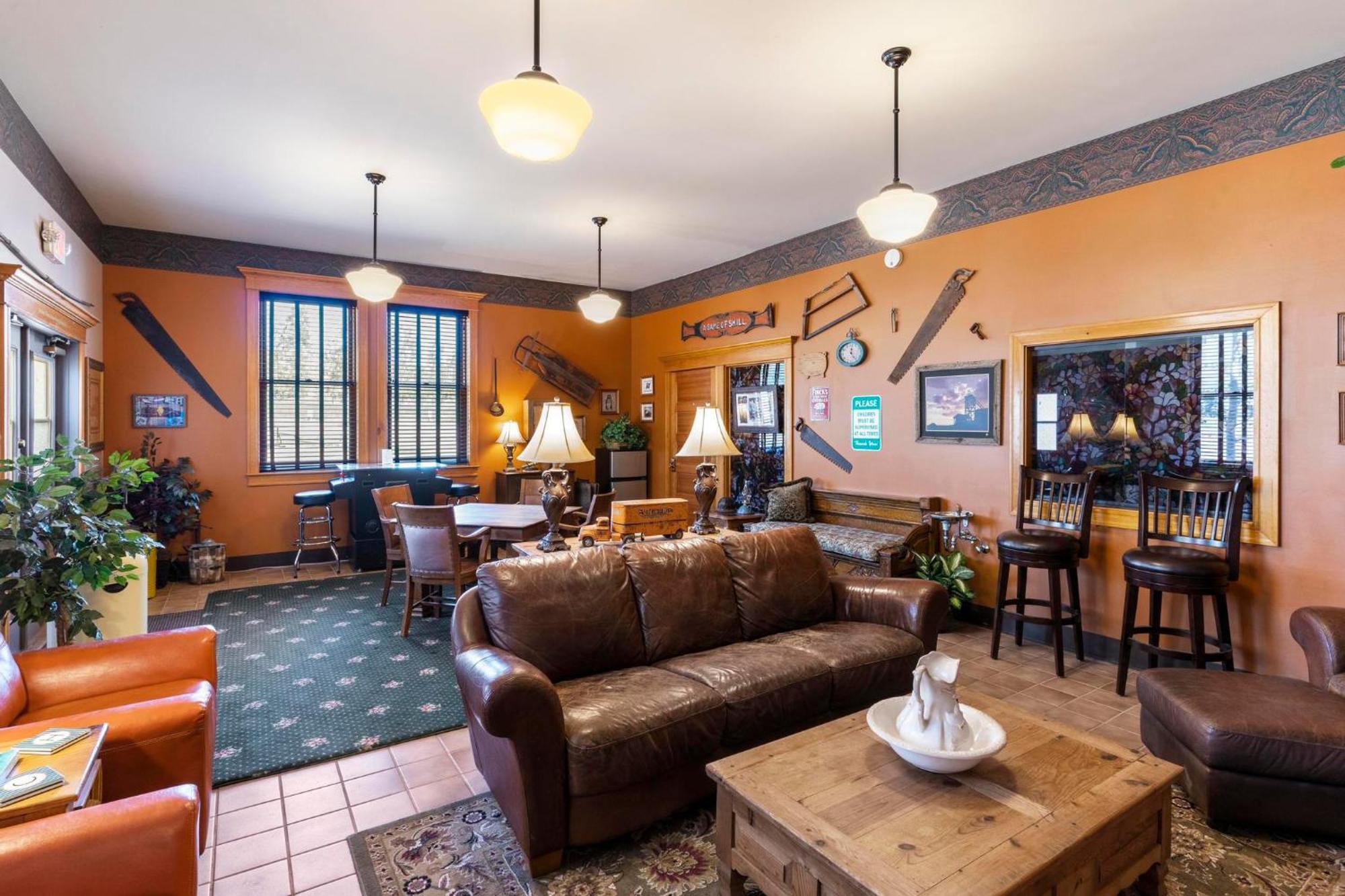 Cripple Creek Hospitality House & Travel Park Hotel Exterior photo